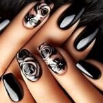 Uñas Rosas y Negras: Comparativa de los Mejores Productos para Lograr el Look Perfecto